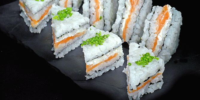 Salmon & cheese Oshizushi